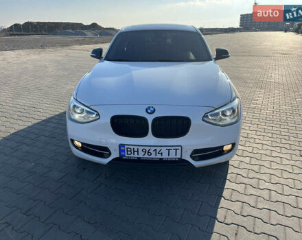 Белый БМВ 1 Серия, объемом двигателя 2 л и пробегом 136 тыс. км за 13200 $, фото 1 на Automoto.ua