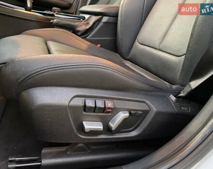 Білий БМВ 1 Серія, об'ємом двигуна 2 л та пробігом 59 тис. км за 15900 $, фото 20 на Automoto.ua