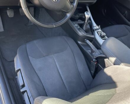 Белый БМВ 1 Серия, объемом двигателя 1.5 л и пробегом 198 тыс. км за 10600 $, фото 3 на Automoto.ua