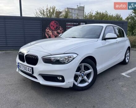 Белый БМВ 1 Серия, объемом двигателя 1.5 л и пробегом 60 тыс. км за 17500 $, фото 1 на Automoto.ua