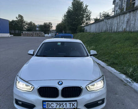 Белый БМВ 1 Серия, объемом двигателя 1.5 л и пробегом 217 тыс. км за 12800 $, фото 1 на Automoto.ua