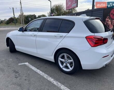 Белый БМВ 1 Серия, объемом двигателя 1.5 л и пробегом 60 тыс. км за 17500 $, фото 2 на Automoto.ua
