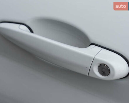 Белый БМВ 1 Серия, объемом двигателя 1.5 л и пробегом 89 тыс. км за 14800 $, фото 8 на Automoto.ua