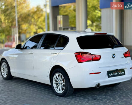 Белый БМВ 1 Серия, объемом двигателя 2 л и пробегом 66 тыс. км за 16999 $, фото 2 на Automoto.ua