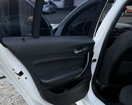 Белый БМВ 1 Серия, объемом двигателя 2 л и пробегом 100 тыс. км за 18500 $, фото 32 на Automoto.ua