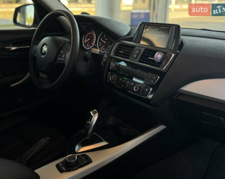 Белый БМВ 1 Серия, объемом двигателя 2 л и пробегом 66 тыс. км за 16999 $, фото 5 на Automoto.ua