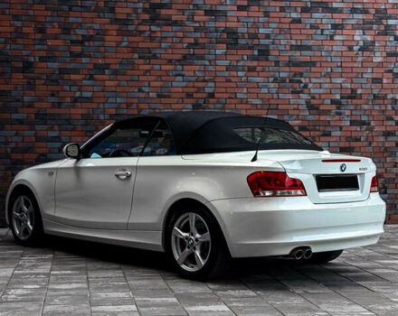 Білий БМВ 1 Серія, об'ємом двигуна 3 л та пробігом 24 тис. км за 13700 $, фото 3 на Automoto.ua