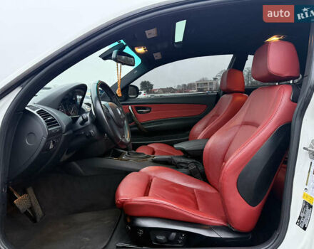 Белый БМВ 1 Серия, объемом двигателя 3 л и пробегом 136 тыс. км за 9300 $, фото 25 на Automoto.ua