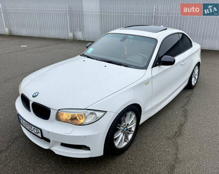 Белый БМВ 1 Серия, объемом двигателя 3 л и пробегом 136 тыс. км за 9300 $, фото 14 на Automoto.ua