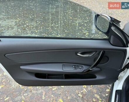 Белый БМВ 1 Серия, объемом двигателя 2 л и пробегом 90 тыс. км за 17770 $, фото 39 на Automoto.ua