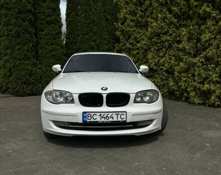 Белый БМВ 1 Серия, объемом двигателя 2 л и пробегом 260 тыс. км за 5650 $, фото 1 на Automoto.ua