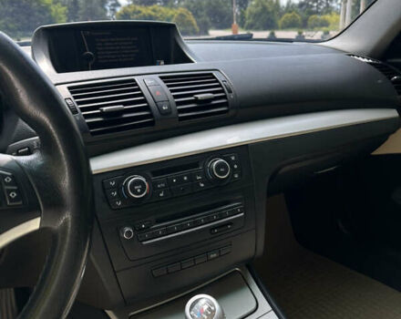 Белый БМВ 1 Серия, объемом двигателя 2 л и пробегом 260 тыс. км за 5650 $, фото 8 на Automoto.ua