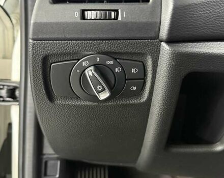 Белый БМВ 1 Серия, объемом двигателя 2 л и пробегом 90 тыс. км за 19990 $, фото 74 на Automoto.ua