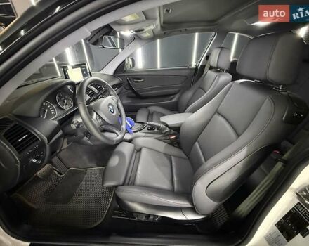 Белый БМВ 1 Серия, объемом двигателя 2 л и пробегом 90 тыс. км за 19990 $, фото 62 на Automoto.ua