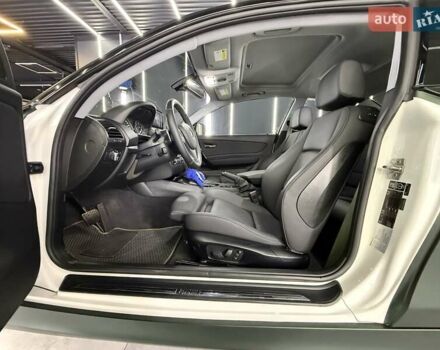 Белый БМВ 1 Серия, объемом двигателя 2 л и пробегом 90 тыс. км за 19990 $, фото 70 на Automoto.ua