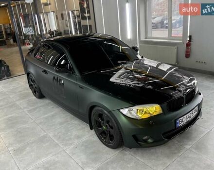 Белый БМВ 1 Серия, объемом двигателя 2 л и пробегом 90 тыс. км за 19990 $, фото 3 на Automoto.ua