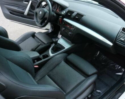 Білий БМВ 1 Серія, об'ємом двигуна 3 л та пробігом 86 тис. км за 4450 $, фото 7 на Automoto.ua