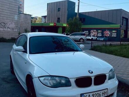 Белый БМВ 1 Серия, объемом двигателя 1.6 л и пробегом 120 тыс. км за 7500 $, фото 1 на Automoto.ua