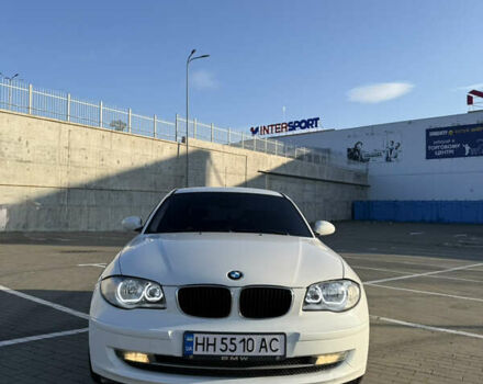 Белый БМВ 1 Серия, объемом двигателя 2 л и пробегом 134 тыс. км за 8700 $, фото 1 на Automoto.ua