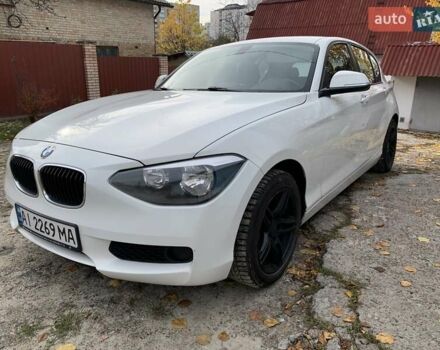 Белый БМВ 1 Серия, объемом двигателя 2 л и пробегом 302 тыс. км за 9500 $, фото 1 на Automoto.ua