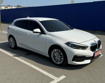 Белый БМВ 1 Серия, объемом двигателя 2 л и пробегом 38 тыс. км за 22700 $, фото 1 на Automoto.ua