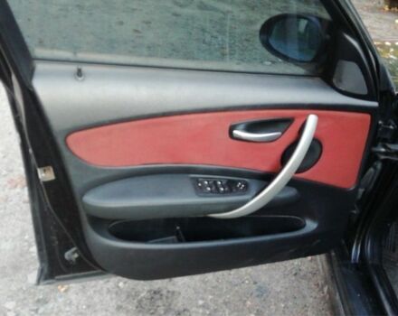 Черный БМВ 1 Серия, объемом двигателя 2 л и пробегом 312 тыс. км за 6000 $, фото 7 на Automoto.ua