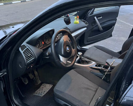 Черный БМВ 1 Серия, объемом двигателя 1.6 л и пробегом 311 тыс. км за 5200 $, фото 5 на Automoto.ua