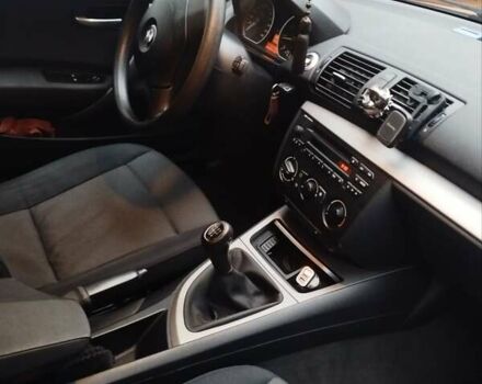 Черный БМВ 1 Серия, объемом двигателя 2 л и пробегом 205 тыс. км за 5600 $, фото 17 на Automoto.ua