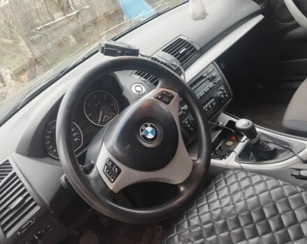 Чорний БМВ 1 Серія, об'ємом двигуна 2 л та пробігом 270 тис. км за 4000 $, фото 5 на Automoto.ua