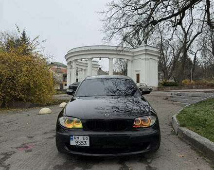 Чорний БМВ 1 Серія, об'ємом двигуна 2 л та пробігом 380 тис. км за 7500 $, фото 2 на Automoto.ua