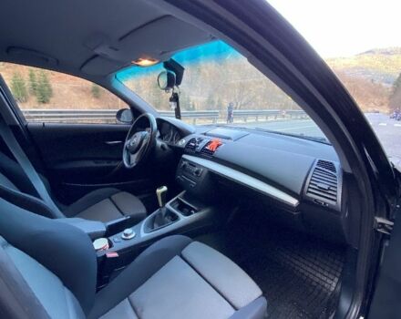 Черный БМВ 1 Серия, объемом двигателя 2 л и пробегом 284 тыс. км за 5700 $, фото 7 на Automoto.ua