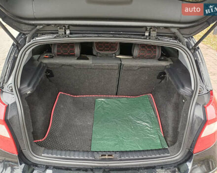 Черный БМВ 1 Серия, объемом двигателя 1.6 л и пробегом 296 тыс. км за 4700 $, фото 13 на Automoto.ua