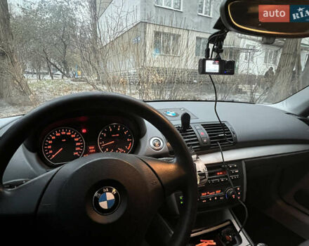 Черный БМВ 1 Серия, объемом двигателя 1.6 л и пробегом 320 тыс. км за 6000 $, фото 7 на Automoto.ua