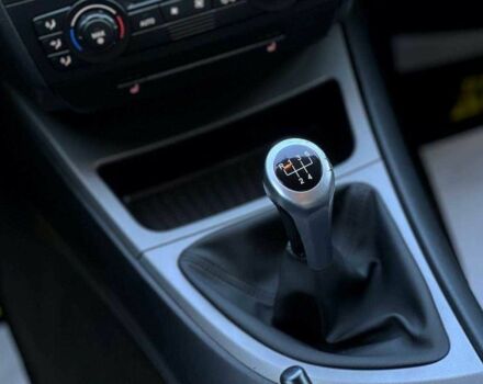 Черный БМВ 1 Серия, объемом двигателя 1.6 л и пробегом 281 тыс. км за 6300 $, фото 17 на Automoto.ua