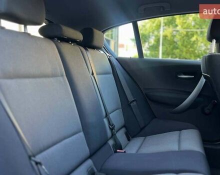 Черный БМВ 1 Серия, объемом двигателя 1.6 л и пробегом 281 тыс. км за 5500 $, фото 21 на Automoto.ua