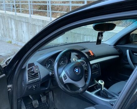 Черный БМВ 1 Серия, объемом двигателя 2 л и пробегом 284 тыс. км за 5700 $, фото 3 на Automoto.ua