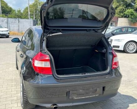 Черный БМВ 1 Серия, объемом двигателя 1.8 л и пробегом 217 тыс. км за 5600 $, фото 3 на Automoto.ua