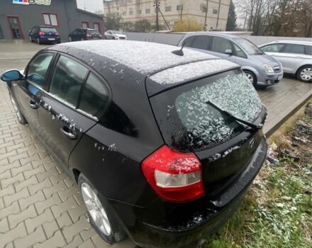 Черный БМВ 1 Серия, объемом двигателя 2 л и пробегом 200 тыс. км за 3500 $, фото 4 на Automoto.ua