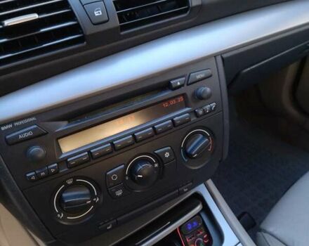 Чорний БМВ 1 Серія, об'ємом двигуна 2 л та пробігом 283 тис. км за 7999 $, фото 12 на Automoto.ua