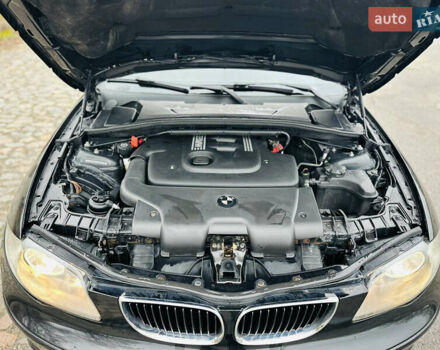 Черный БМВ 1 Серия, объемом двигателя 2 л и пробегом 273 тыс. км за 6300 $, фото 7 на Automoto.ua