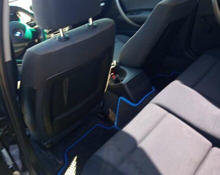 Черный БМВ 1 Серия, объемом двигателя 1.6 л и пробегом 230 тыс. км за 5600 $, фото 14 на Automoto.ua