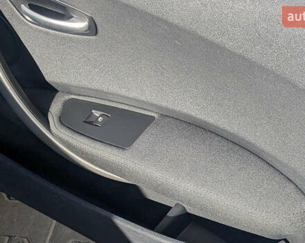 Чорний БМВ 1 Серія, об'ємом двигуна 1.6 л та пробігом 238 тис. км за 6400 $, фото 11 на Automoto.ua