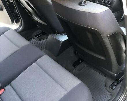 Черный БМВ 1 Серия, объемом двигателя 1.6 л и пробегом 245 тыс. км за 5600 $, фото 11 на Automoto.ua