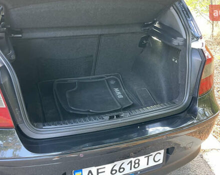 Черный БМВ 1 Серия, объемом двигателя 1.6 л и пробегом 247 тыс. км за 8800 $, фото 16 на Automoto.ua