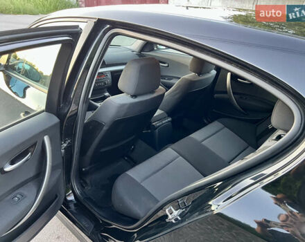 Черный БМВ 1 Серия, объемом двигателя 2 л и пробегом 275 тыс. км за 5800 $, фото 14 на Automoto.ua