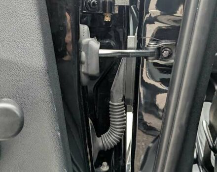 Чорний БМВ 1 Серія, об'ємом двигуна 1.6 л та пробігом 238 тис. км за 6400 $, фото 28 на Automoto.ua