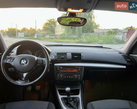 Черный БМВ 1 Серия, объемом двигателя 2 л и пробегом 275 тыс. км за 5800 $, фото 9 на Automoto.ua