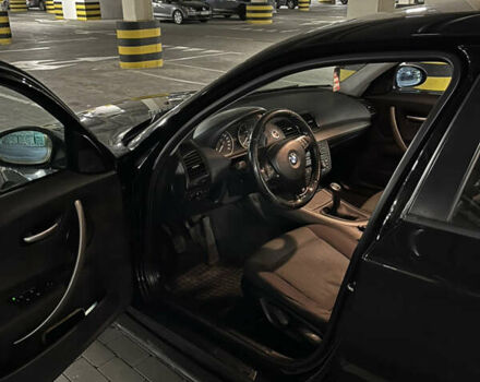 Чорний БМВ 1 Серія, об'ємом двигуна 2 л та пробігом 214 тис. км за 7500 $, фото 8 на Automoto.ua