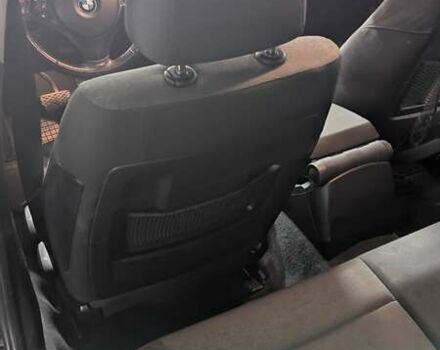 Черный БМВ 1 Серия, объемом двигателя 2 л и пробегом 284 тыс. км за 6900 $, фото 7 на Automoto.ua