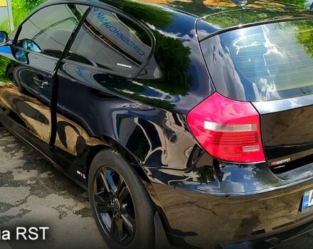 Черный БМВ 1 Серия, объемом двигателя 2 л и пробегом 227 тыс. км за 4500 $, фото 3 на Automoto.ua